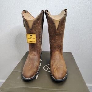 Ariat Women's Heritage R-Toe Western Boots Brown Leather Wide Calf NIB Size 10